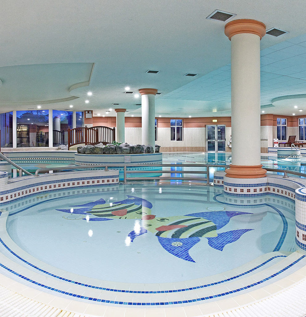 woodlands swimming pool